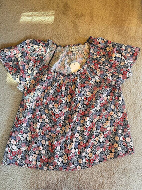 Wonderly Floral Short Sleeve Blouse in Blue & Red Size Medium NWT